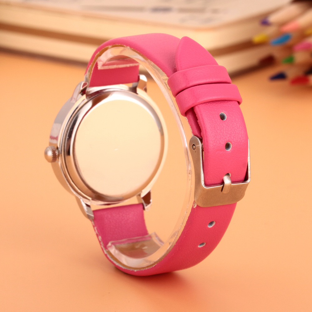 卡通儿童手表男孩女孩指针数字面石英机芯针扣表带小学生腕表批发