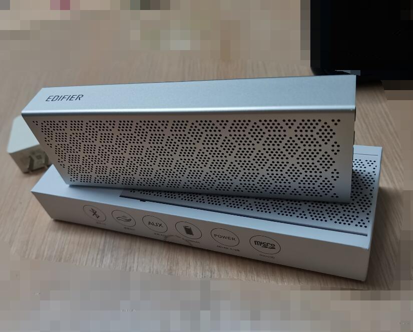 漫步者m201音箱迷你插卡小音响桌面音箱便携音箱