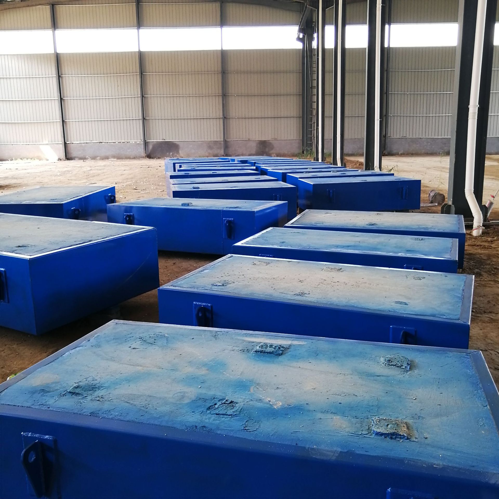 汉威批发水泵减震台座风机空调钢架焊接减震台座定做设备减振台座