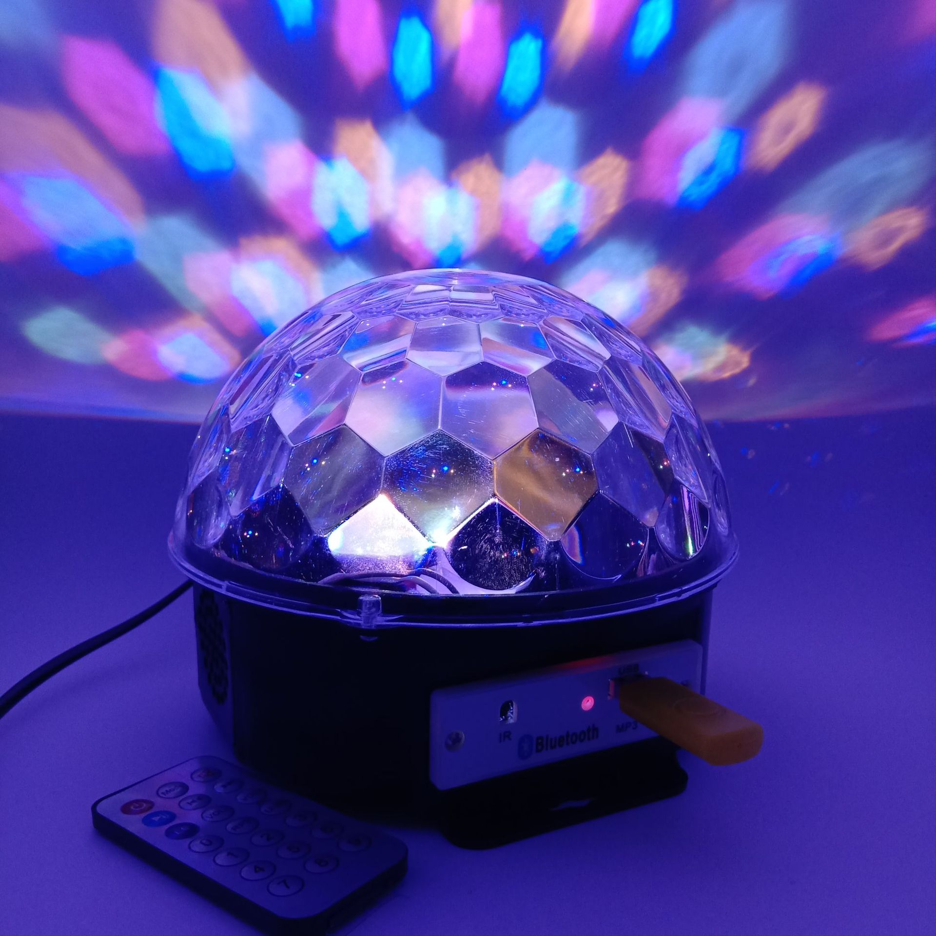 厂家直销蓝牙mp3水晶魔球ktv迪斯科disco七彩舞台音响 激光灯蓝牙