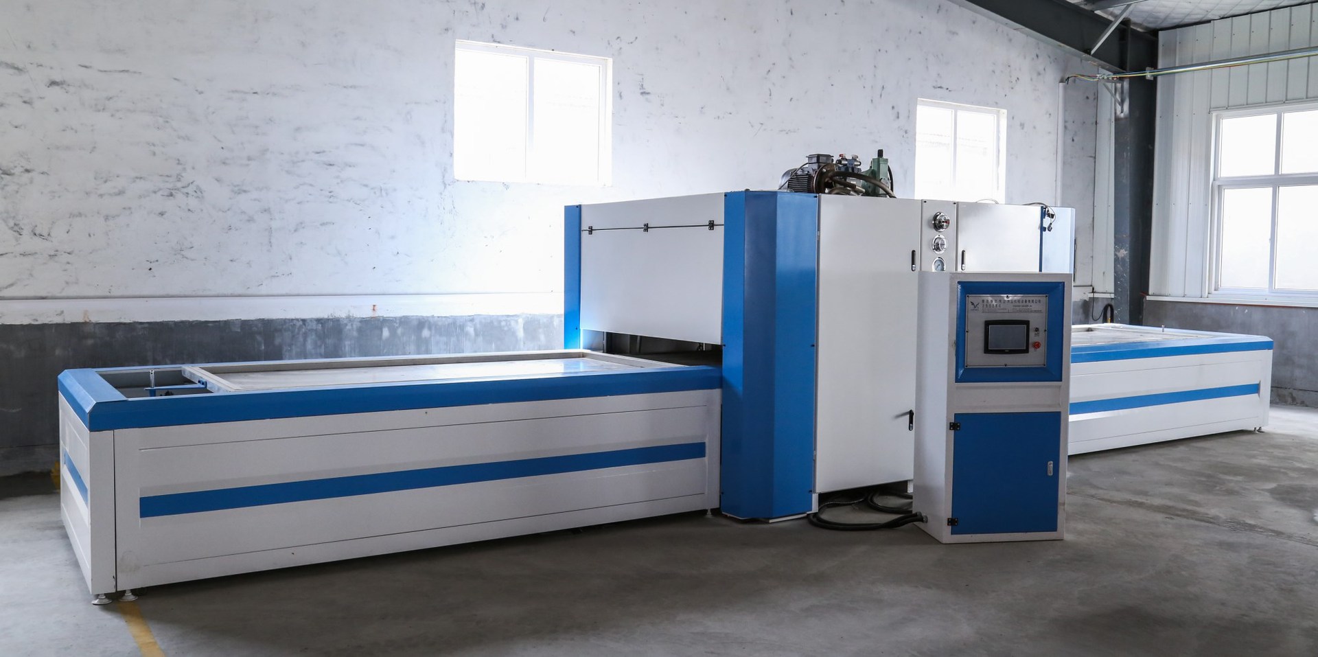 真空覆膜机 pvc模压门吸塑机 全自动双压力大负压覆膜机 橱柜门ym