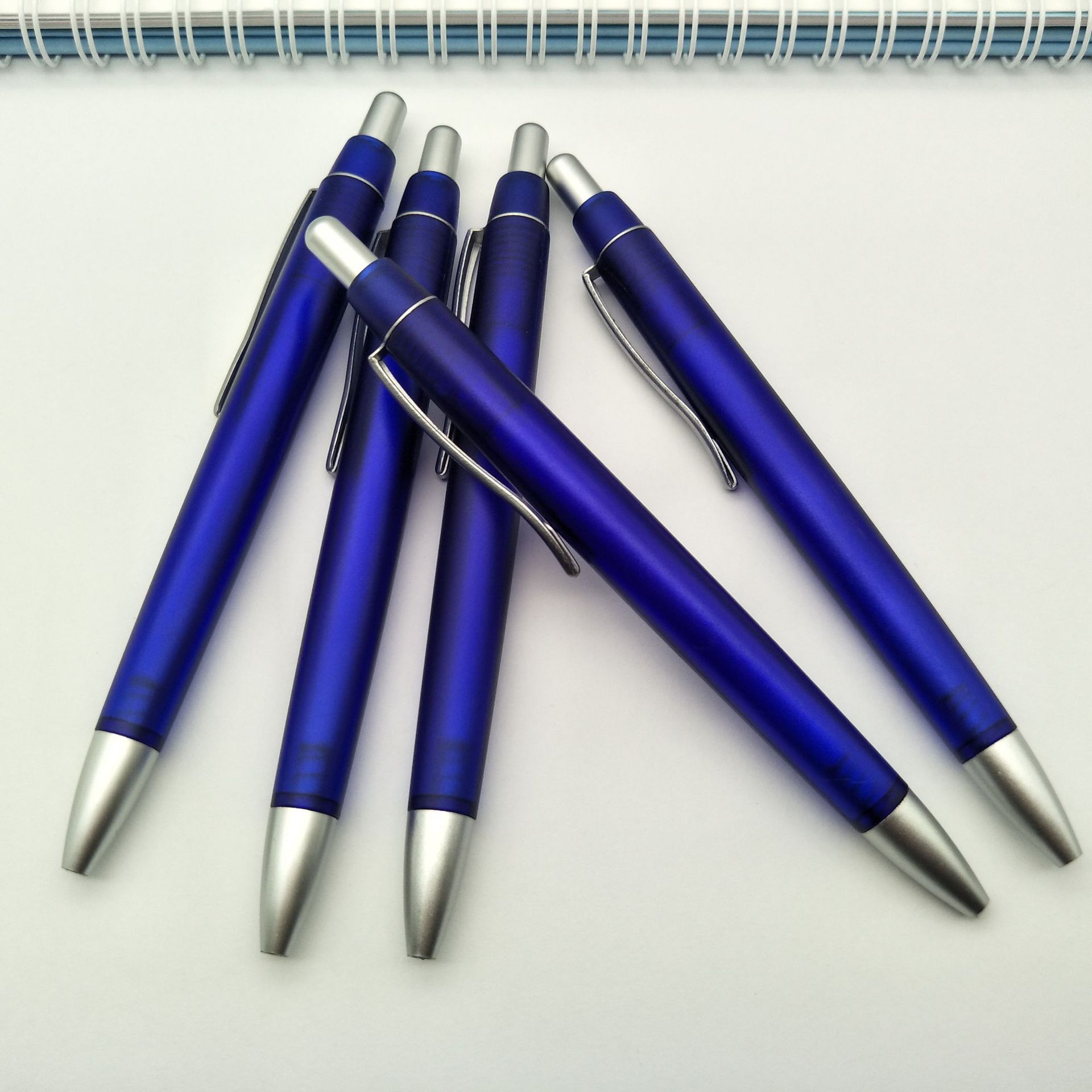 桐庐制笔厂家推荐热销广告圆珠笔老式广告促销笔简约圆珠笔