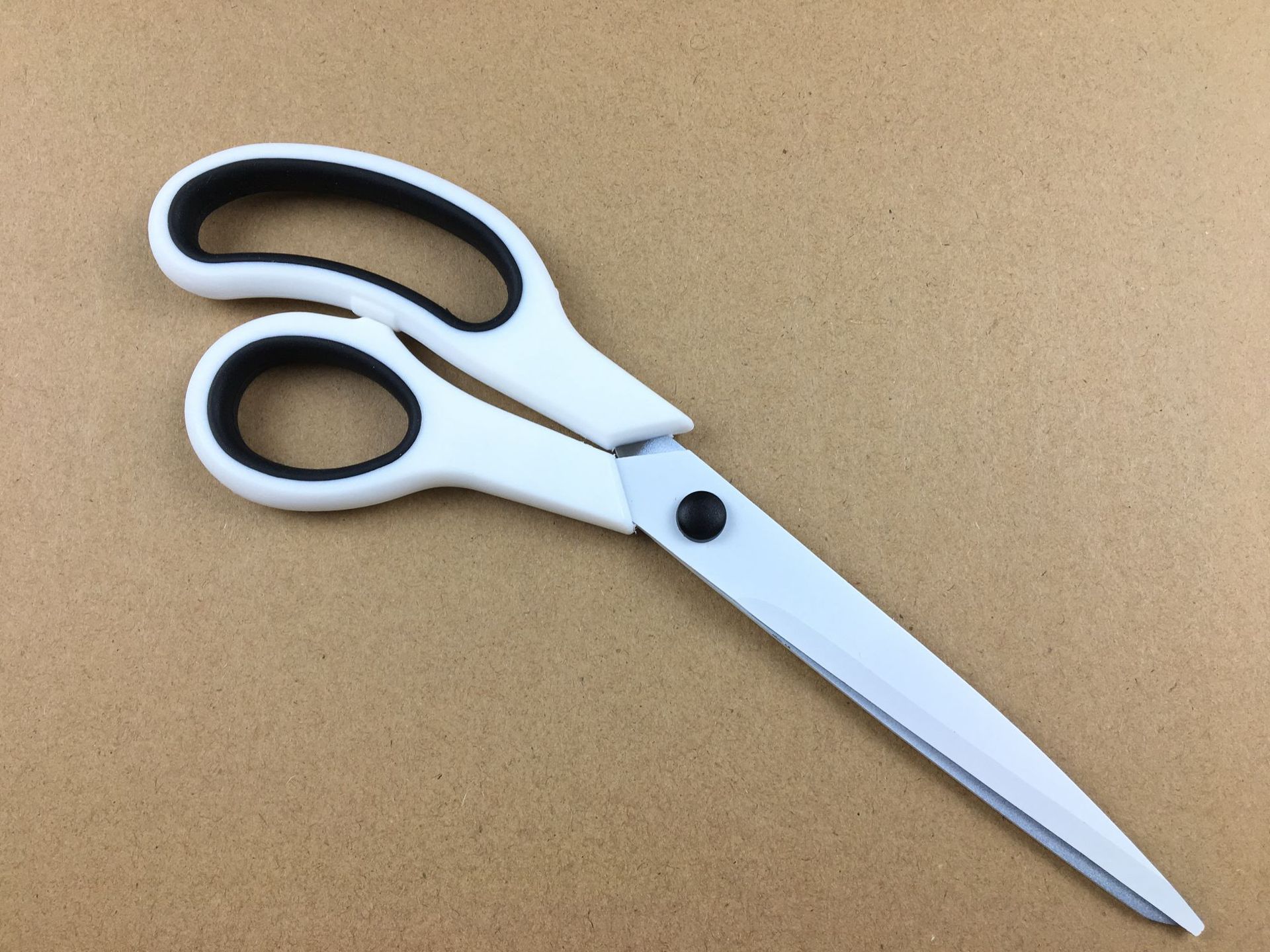 白色剪家用缝纫剪纸刀 办公用品 锋利不锈钢美工剪子