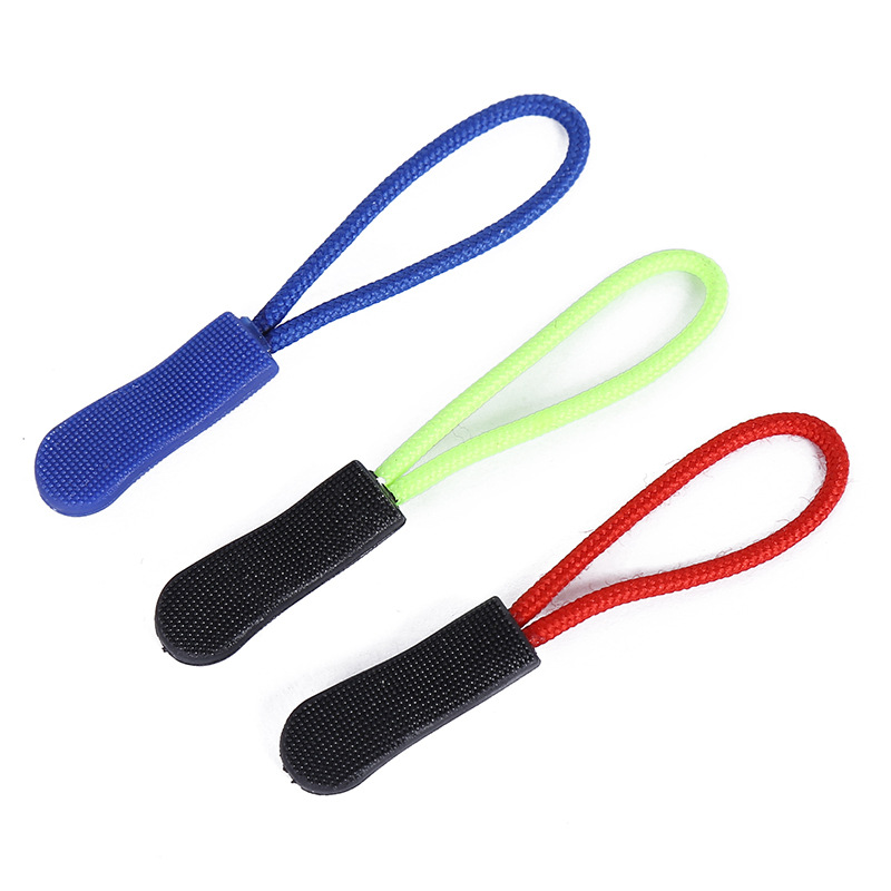 Factory in Stock Hot Selling Umbrella Water Cup Lanyard Mobile Phone Tag Audio Hang Rope Pendant Rubber Rope Clothes Injection Pull Head