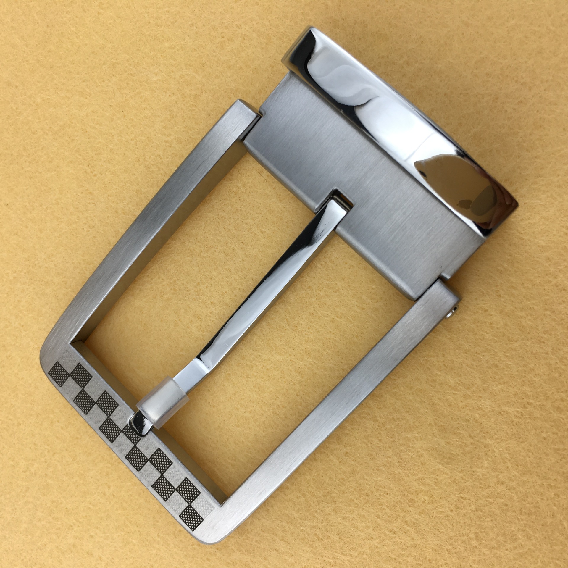 0不锈钢皮带扣不锈钢尾夹针扣钢扣腰带扣高档高端休闲扣头