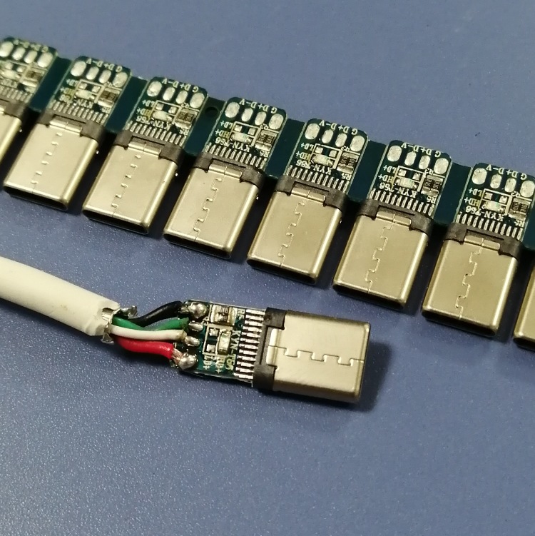 新款typec公头双面智能led绿灯充电时亮灯满电灯灭typec插头