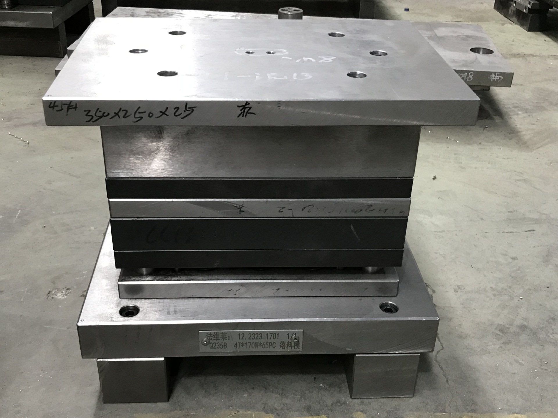 【上海厂家】订做精密五金冲压模具 不锈钢冲床模具 拉伸模具