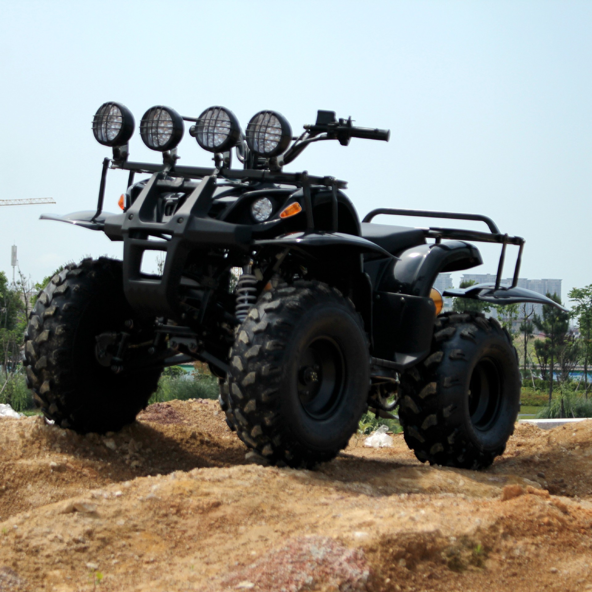 125cc小公牛沙滩车 四轮越野摩托车汽油全地形成人山地车卡丁车