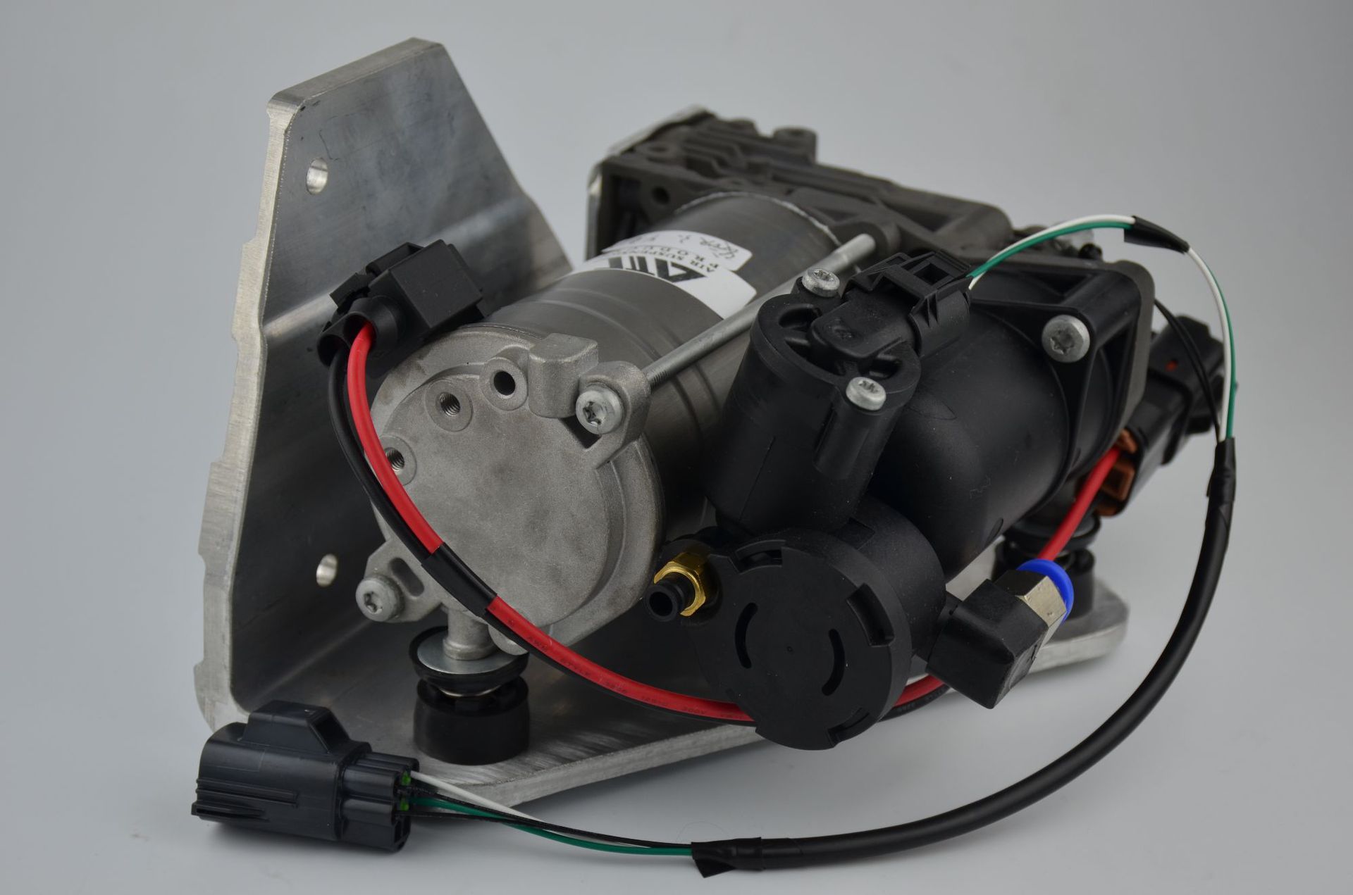 减震打气泵 oem:lr061888 适用车型:lr3 lr4 rangerover sport amk