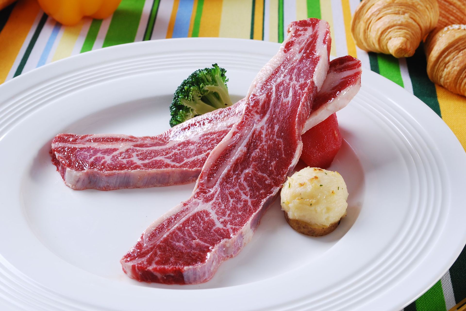 顶膳阉肥牛小排牛仔骨200g 250g四川成都重庆西餐牛排牛扒批发