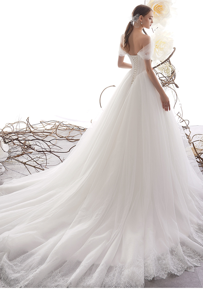 简约婚纱2019新款新娘一字肩轻婚纱奢华拖尾公主梦幻森系小个子女