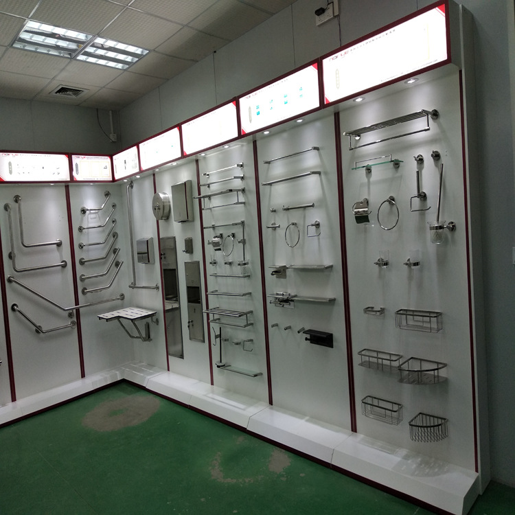 各类品牌展示挂件 出口五金挂件展示柜 水龙头展示柜