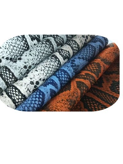 欧标环保立体压纹眼镜蛇纹pu 箱包手袋鞋材环保蛇皮面料 工厂现货