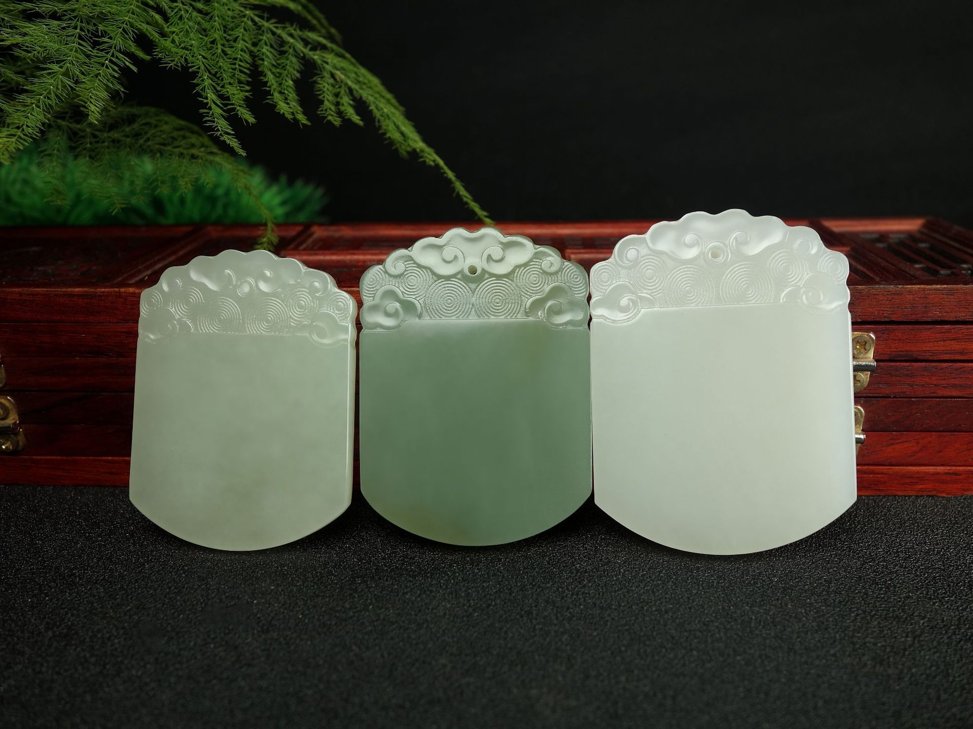 和田玉平安方形无事牌吊坠羊脂玉男士玉牌玉坠女项链玉器玉佩挂件