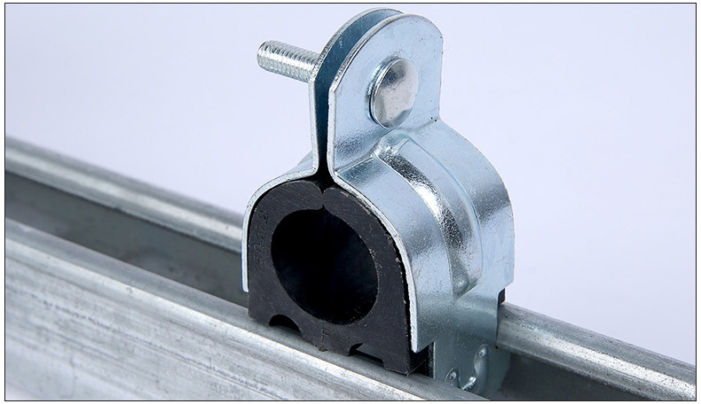 镀锌p型管卡 金属管卡夹模夹块管箍 骑马卡绝缘管夹现货管卡