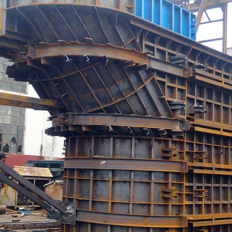 墩身钢模板.jpg