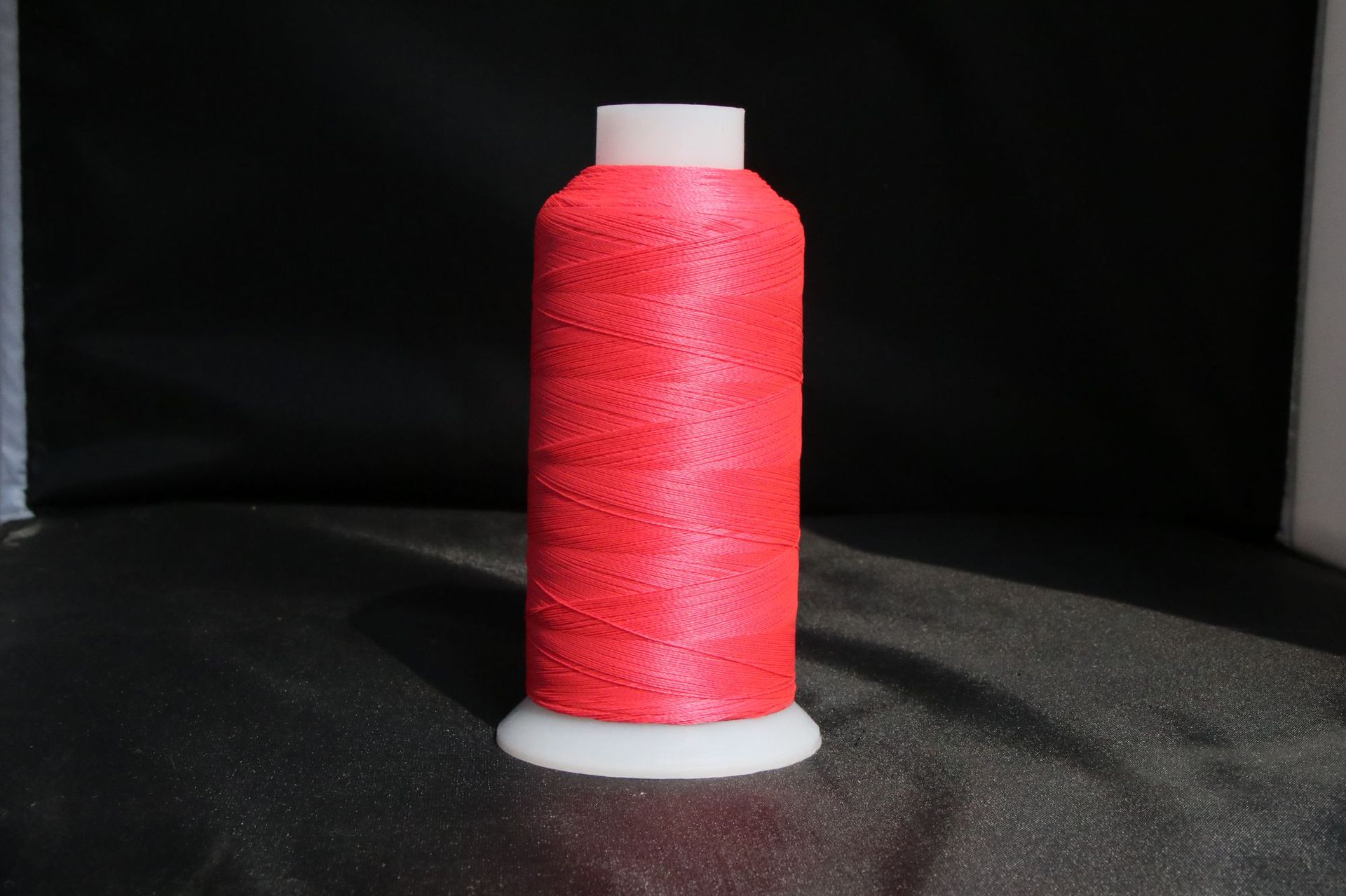 厂家夜光线夜光丝 荧光线高亮度 织带织布绳带用线