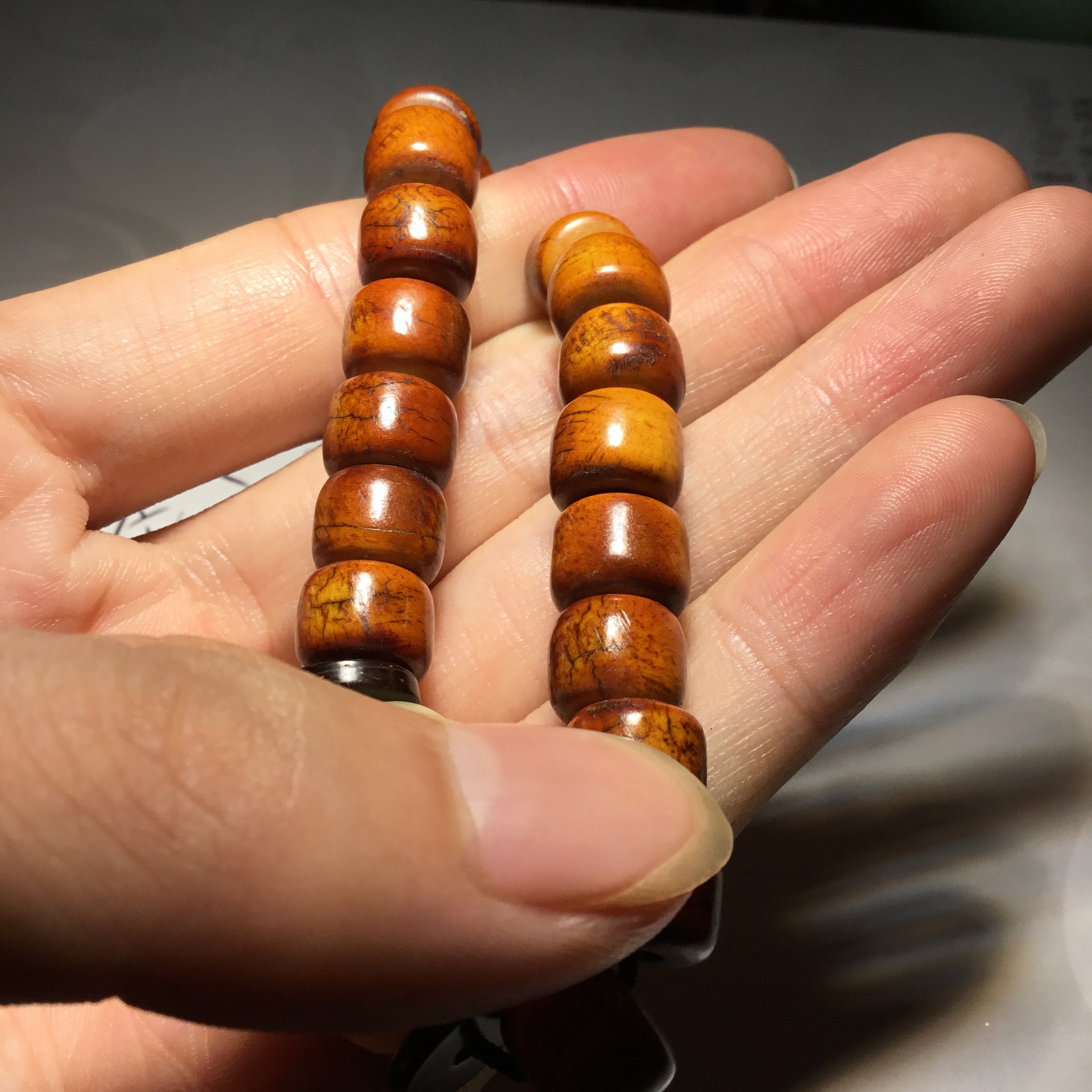 纯天然牛骨做旧款 炸纹牛骨搭配牛角乌龟背diy手串 牛骨桶珠批发