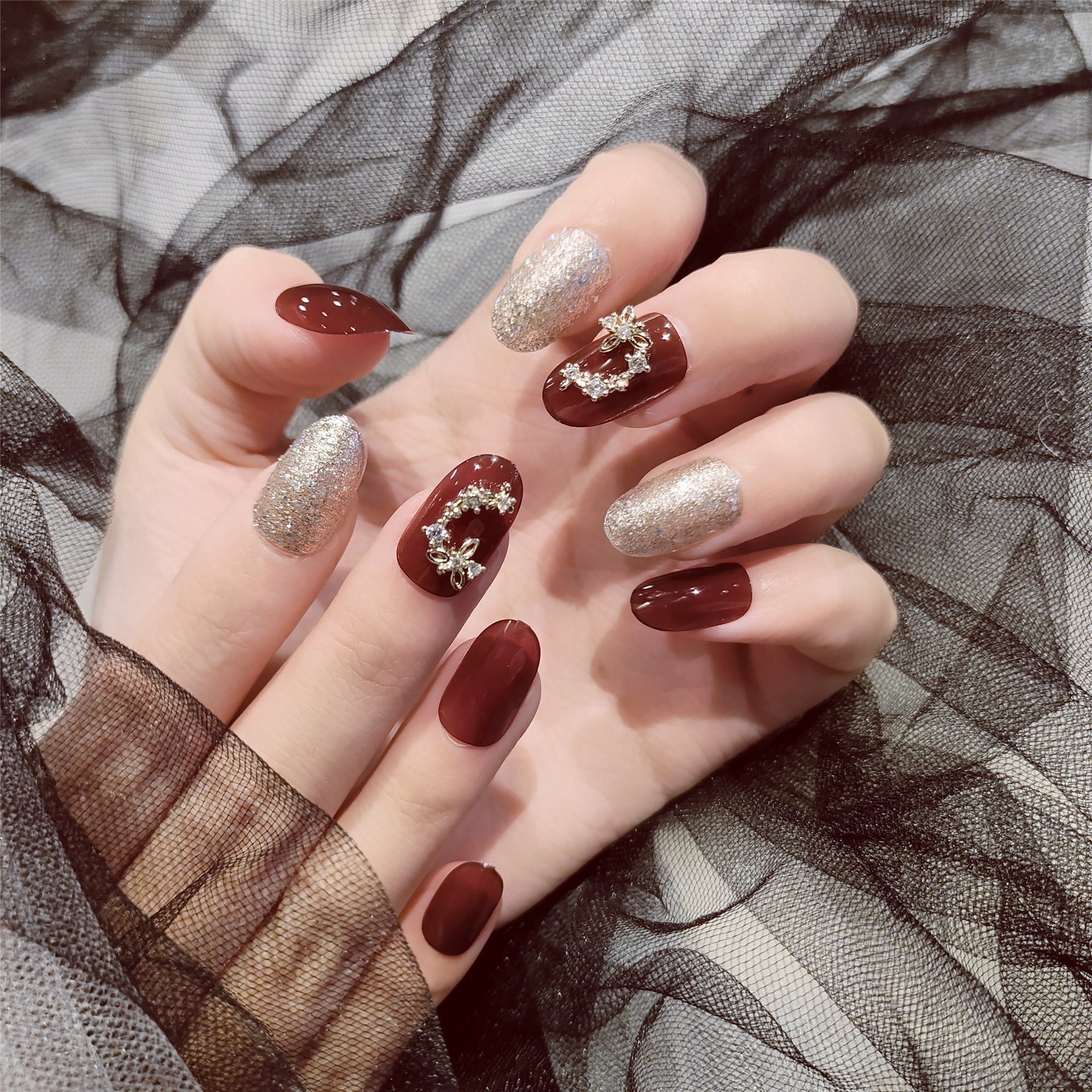 畅销爆款装饰美甲成品简约日常可穿戴假指甲贴片工厂批发24片装