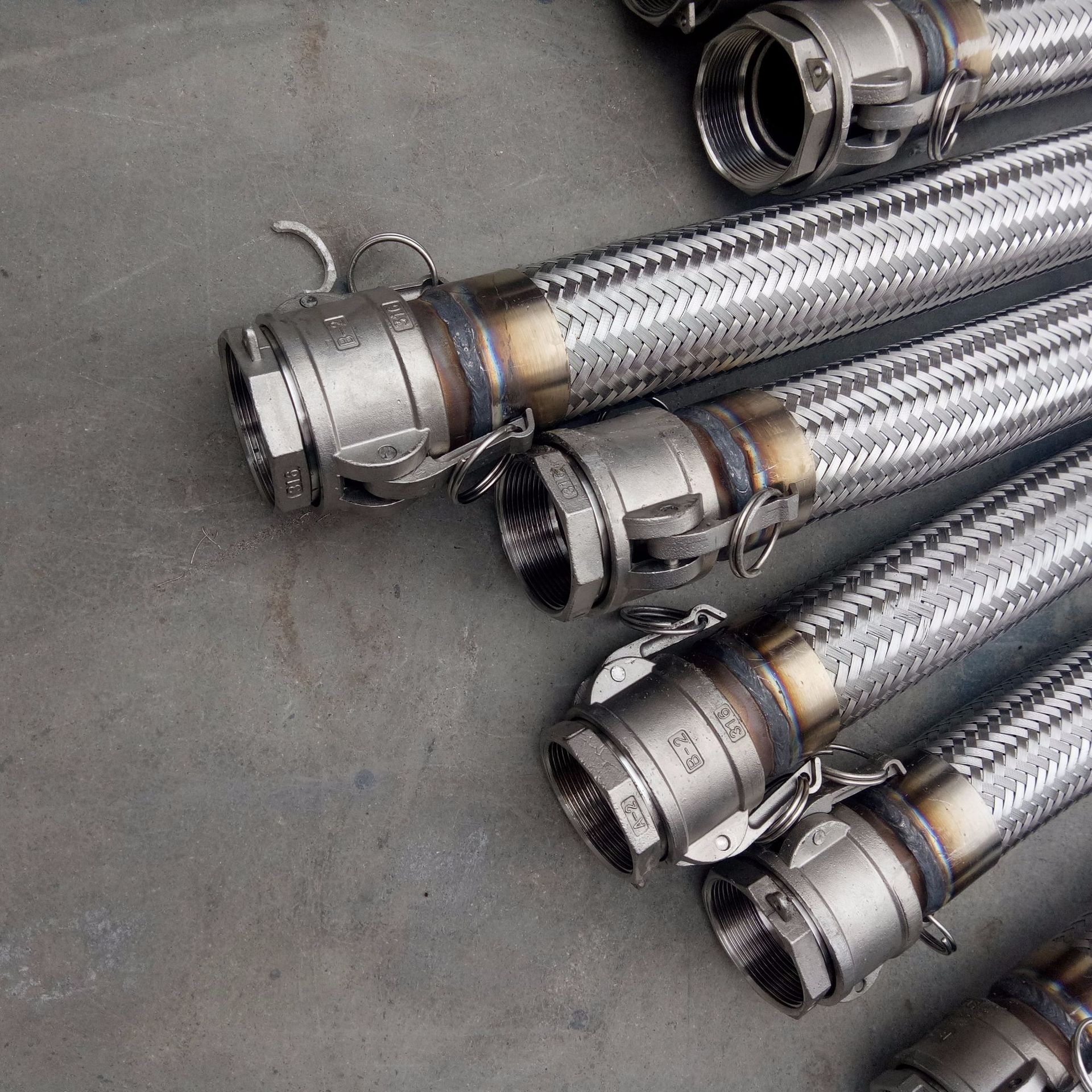 厂家直销@四氟不锈钢波纹管@304不锈钢金属软管@编织金属波纹管