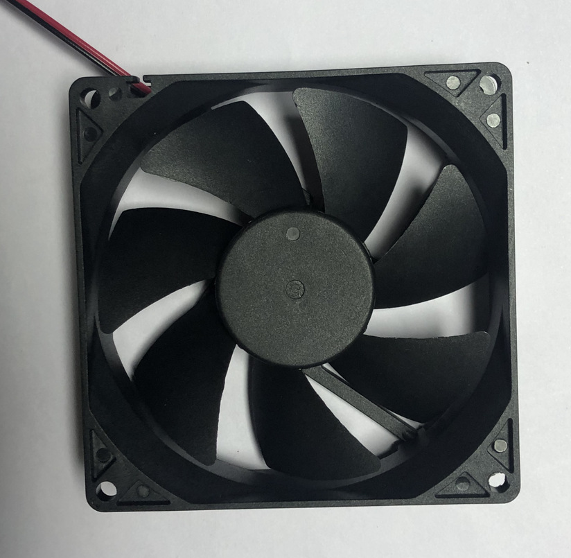 厂家生产散热风扇冷风机风扇12v直流风扇9cm风扇