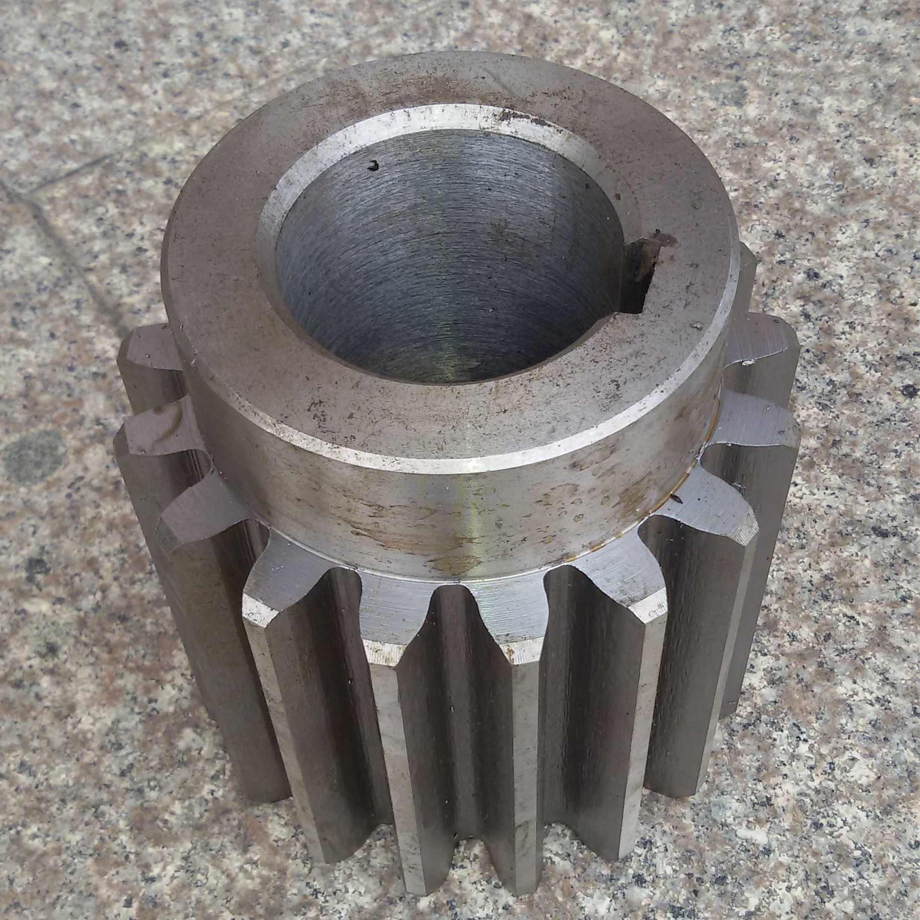 q11-8*2500机械剪板机配件小齿轮外径152内径70齿数17模数8.