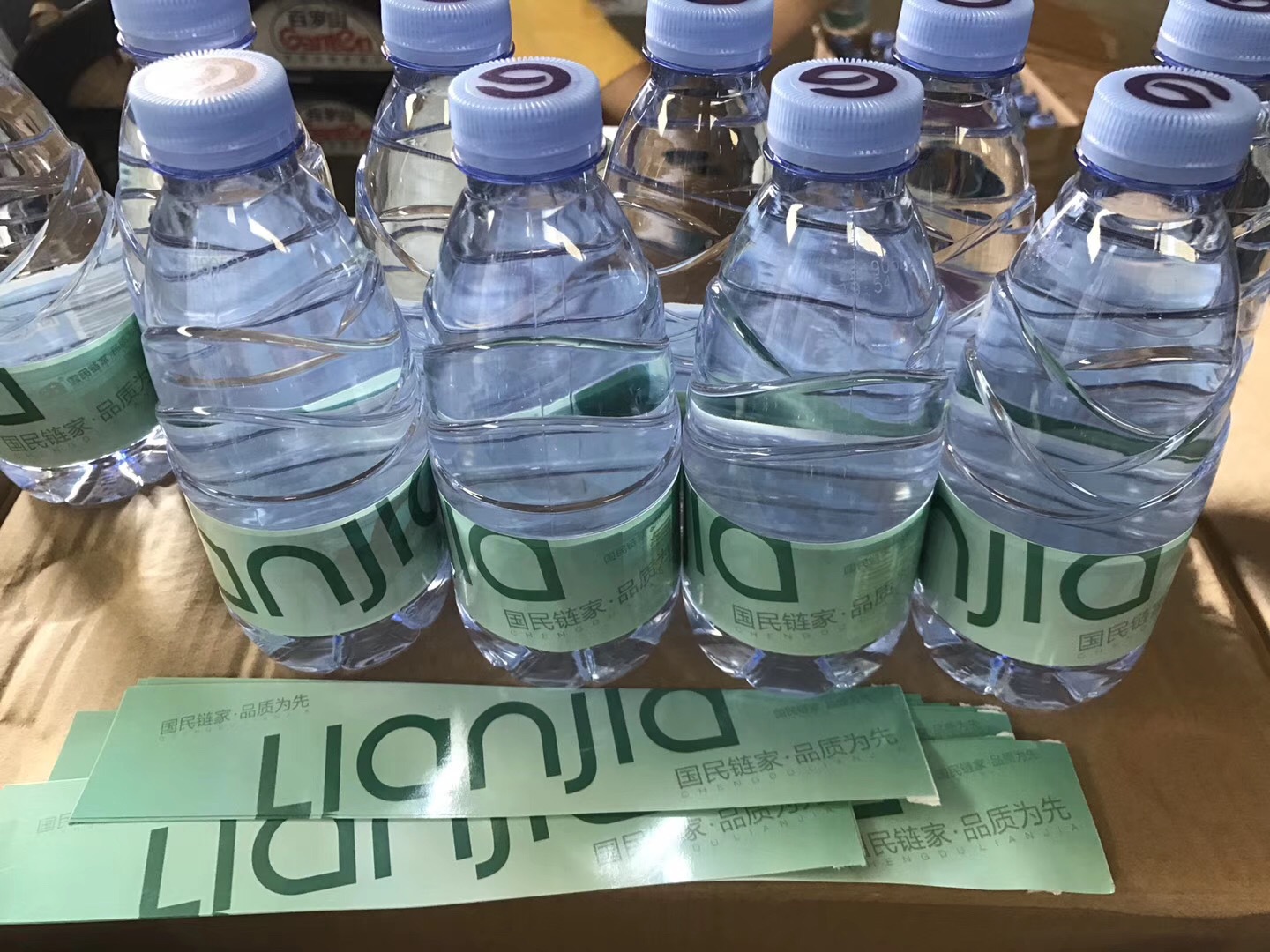 大量批发景田活动酒店矿泉水纯净水 360毫升24瓶整箱 可定制