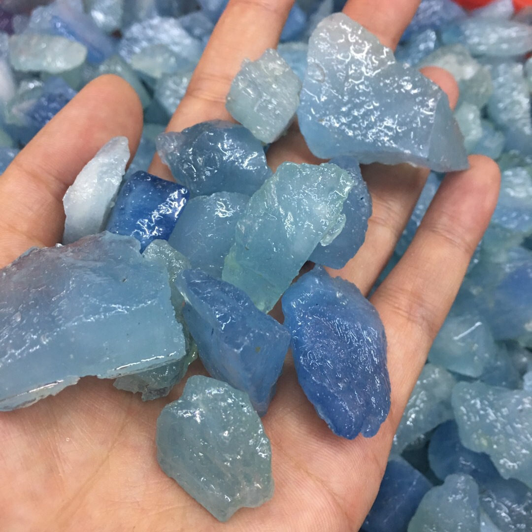 天然新疆海蓝宝原石裸石 厂家清仓海蓝宝原石吊坠 可diy珠宝原石