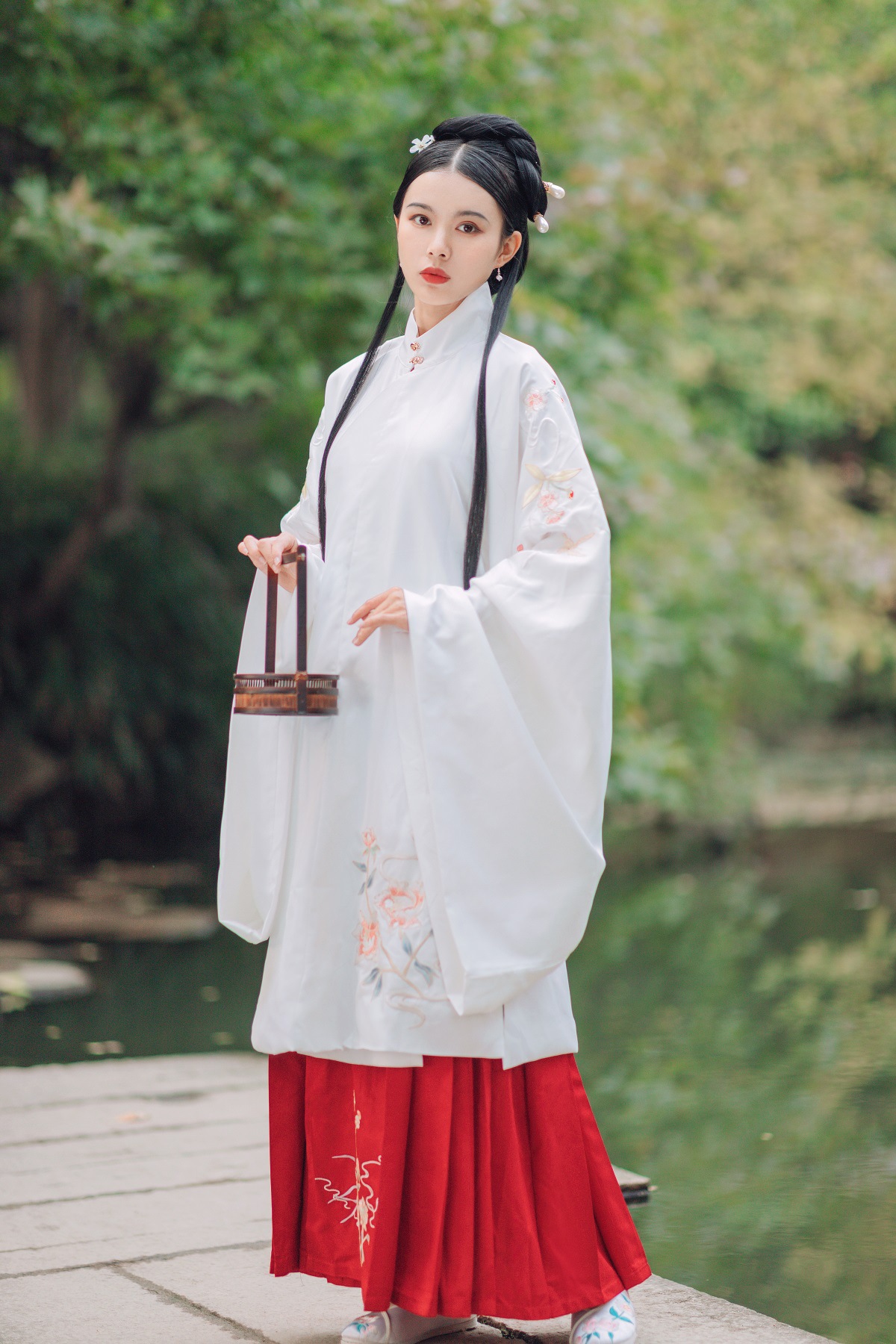 包邮原创设计20新款落花情汉服中国风刺绣立领斜襟长衫马面裙8103