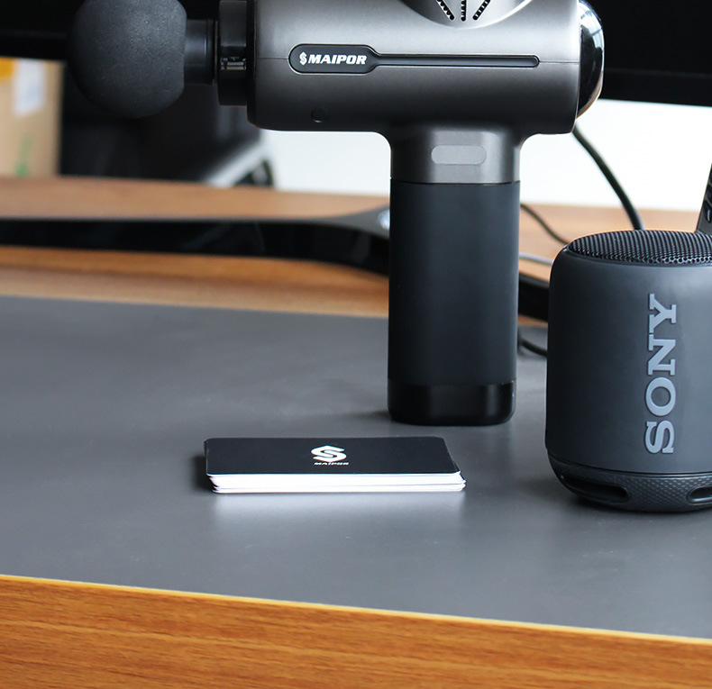 英国迈普maiporm2筋膜枪可定制贴牌厂家直销一件代发手机直充新品