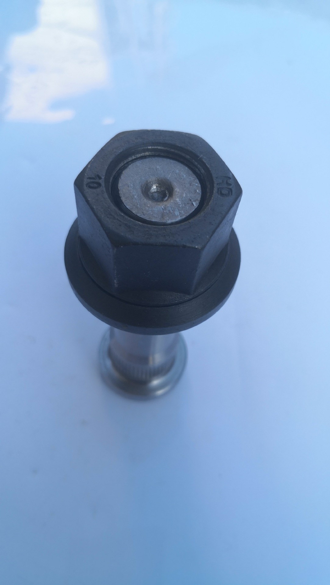 解放j6领航版前轮胎 领航者前轮胎螺丝 高强度j6重卡轮胎螺丝