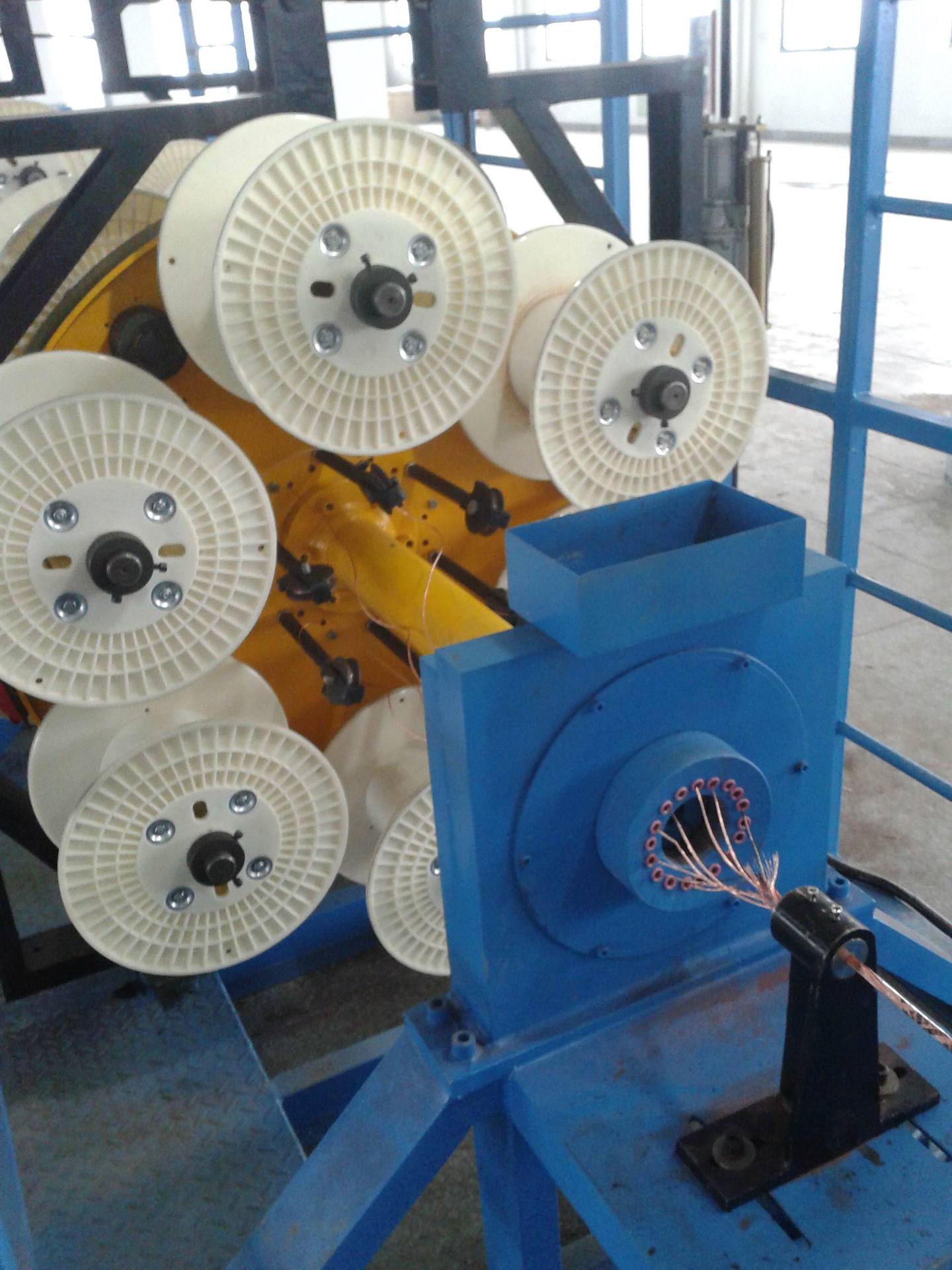 供应高速bvr铜线单对绞线机 高速电线电缆绞线机设备 光缆放线机