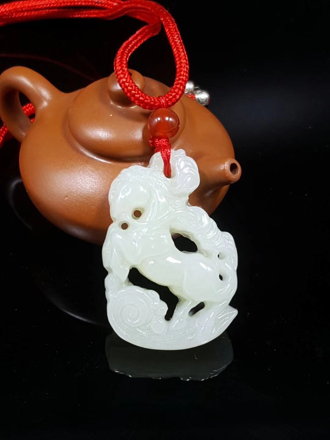 玉器工艺品 和田玉镂空生肖马吊坠男女款玉马玉挂件送证书