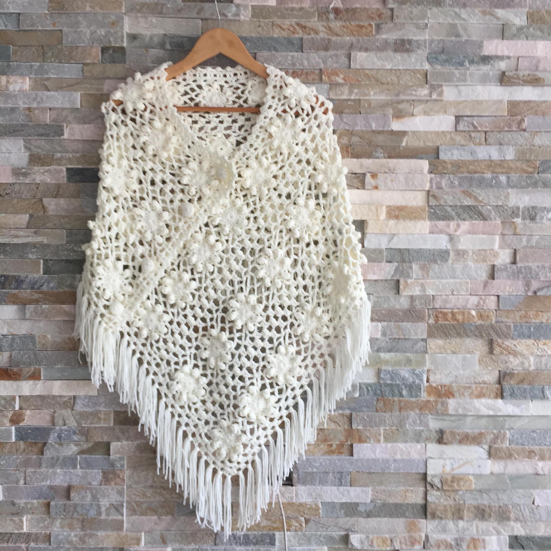 新款镂空文艺复古手工小披肩 百搭纯色钩花披肩时尚保暖披肩