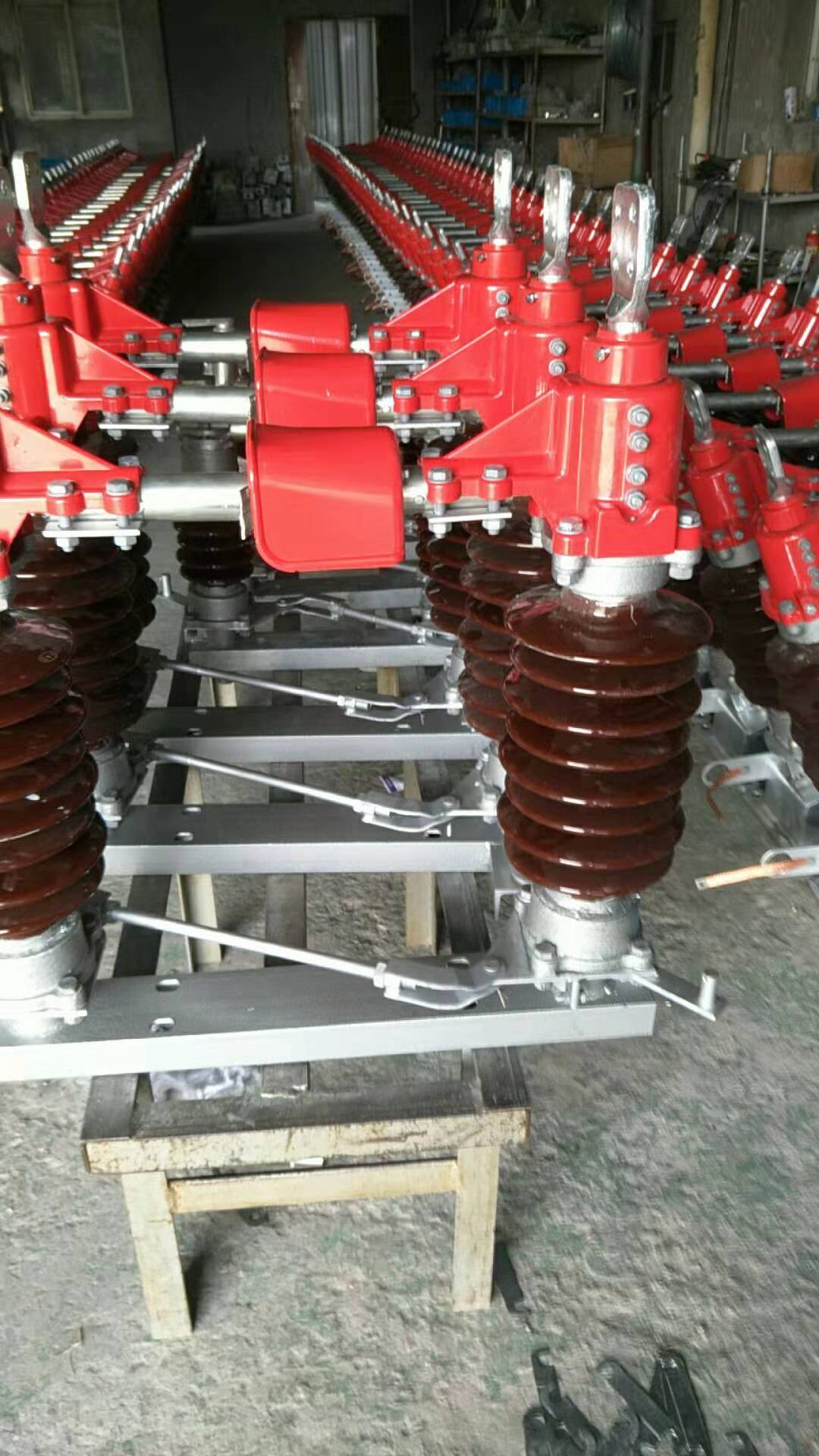 供应 户外高压隔离开关 gw4-12/1250