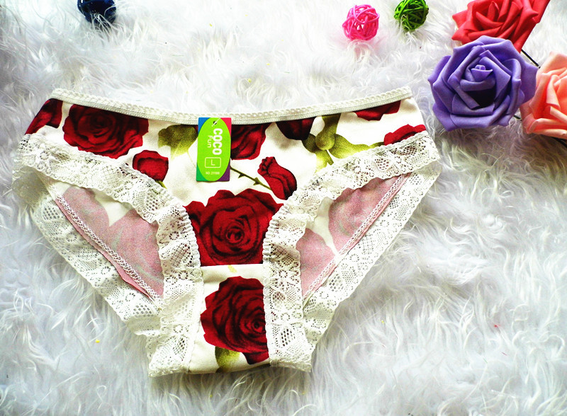 厂家直销杂款碎花内裤日韩系低腰性感简约蕾丝棉质面料女士三角裤