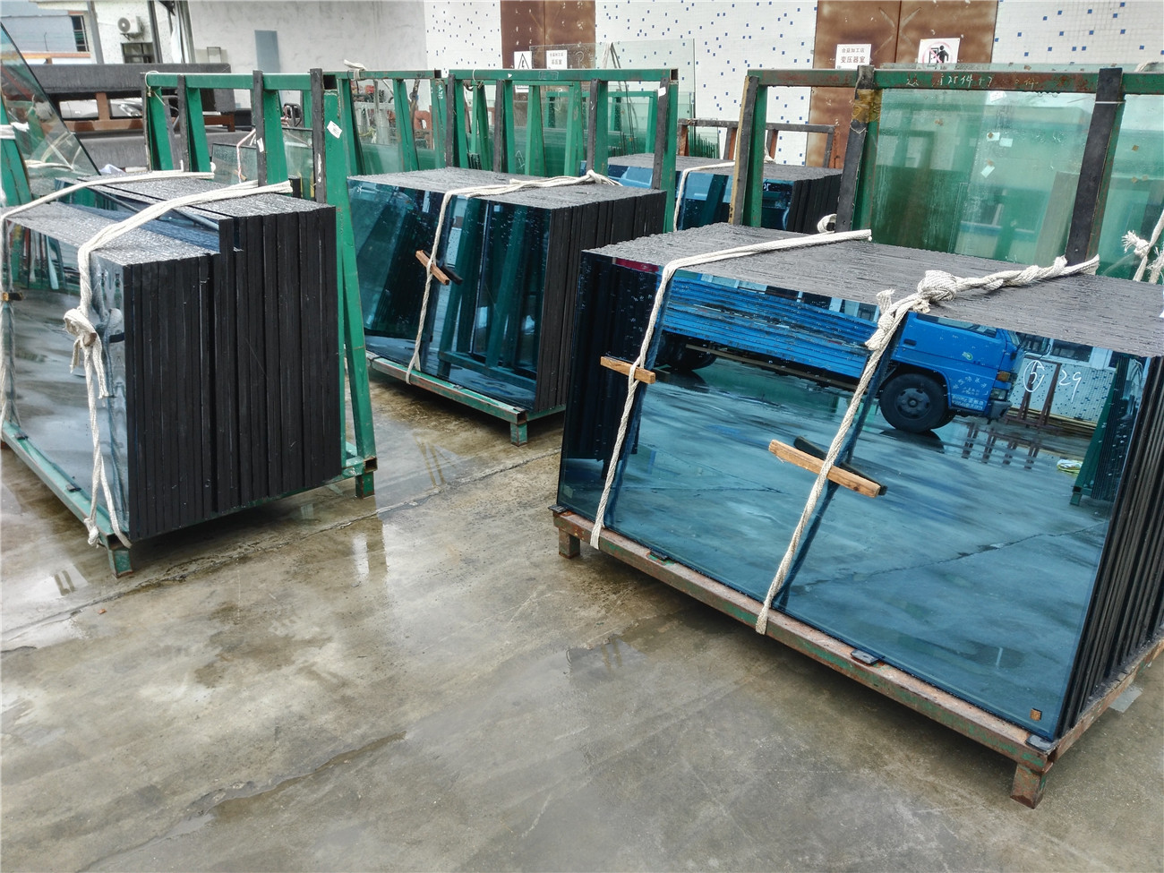 有色透明玻璃 厂家定做 灰色,茶色,蓝色,黑色,绿色 钢化玻璃