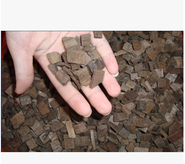 国产中度烘烤橡木片 品质纯正 橡木桶葡萄酒桶相同原料