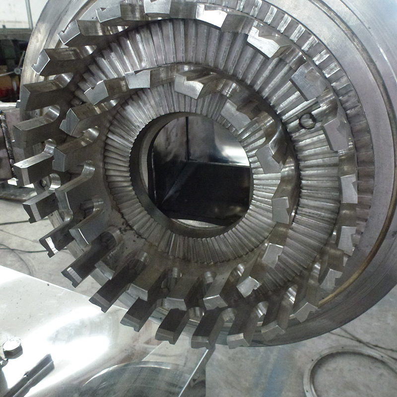 厂家供应万能粉碎机 高速刀片风冷齿盘带除尘棒式粉碎机定制批发