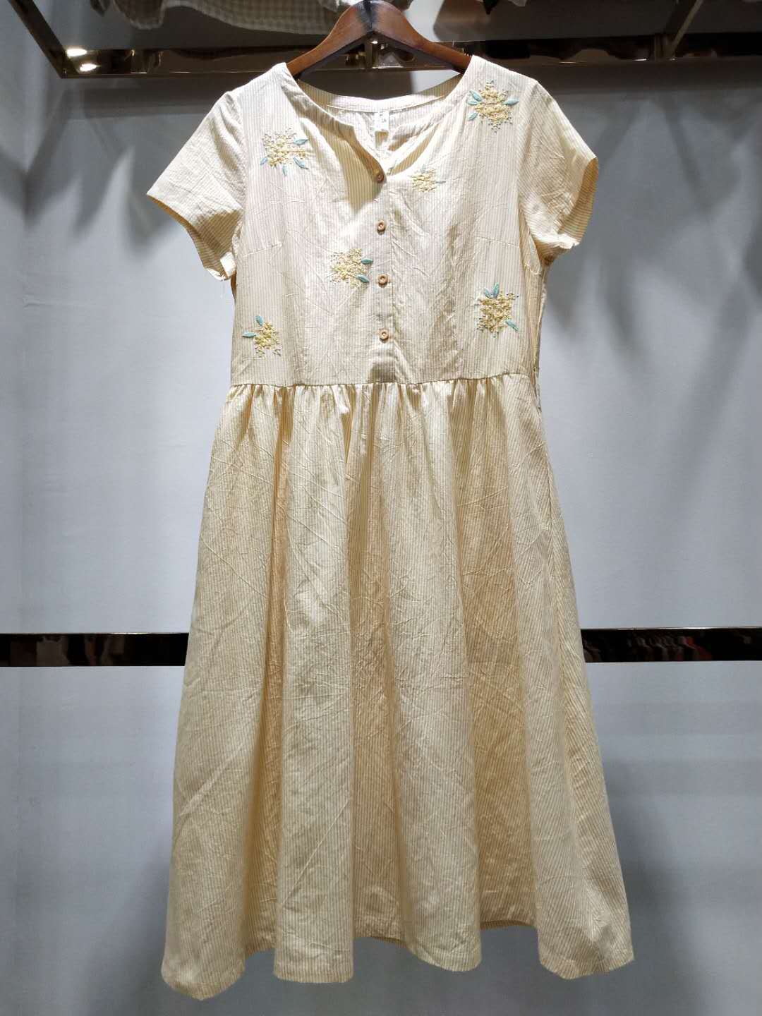 瓷语正品 夏款特价 细条纹全棉绣花短袖文艺淑女连衣裙 6687