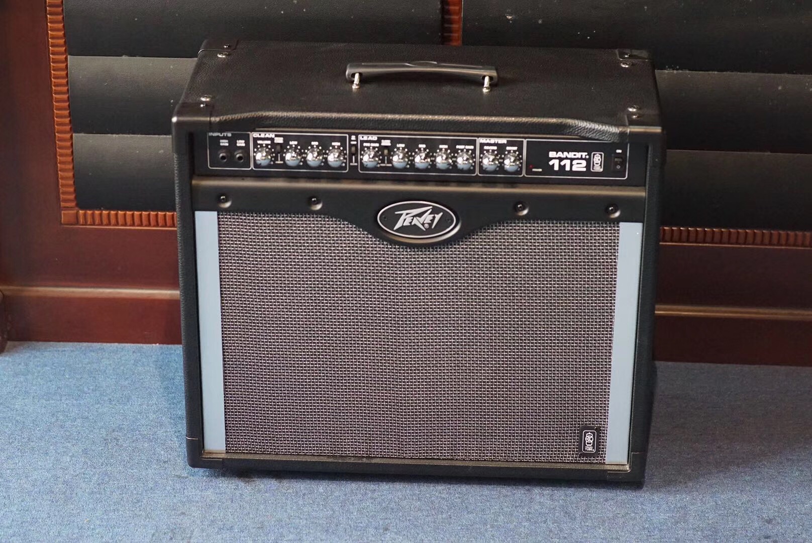 百威peavey bandit112模拟电子管大功率乐队排练双通道电吉他音箱