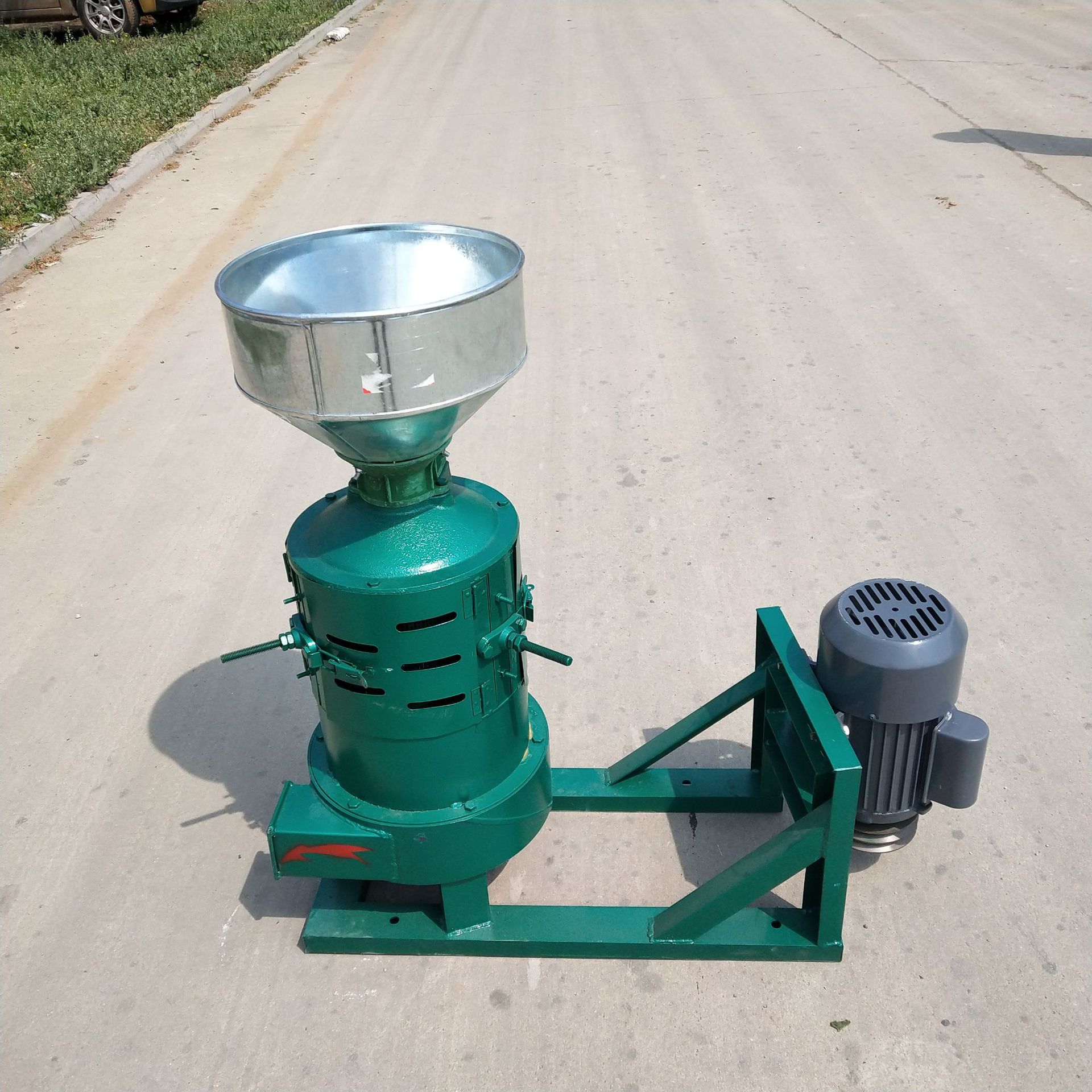 热销家用谷子碾米机 新型小型脱米机 小型水稻脱皮加工设备