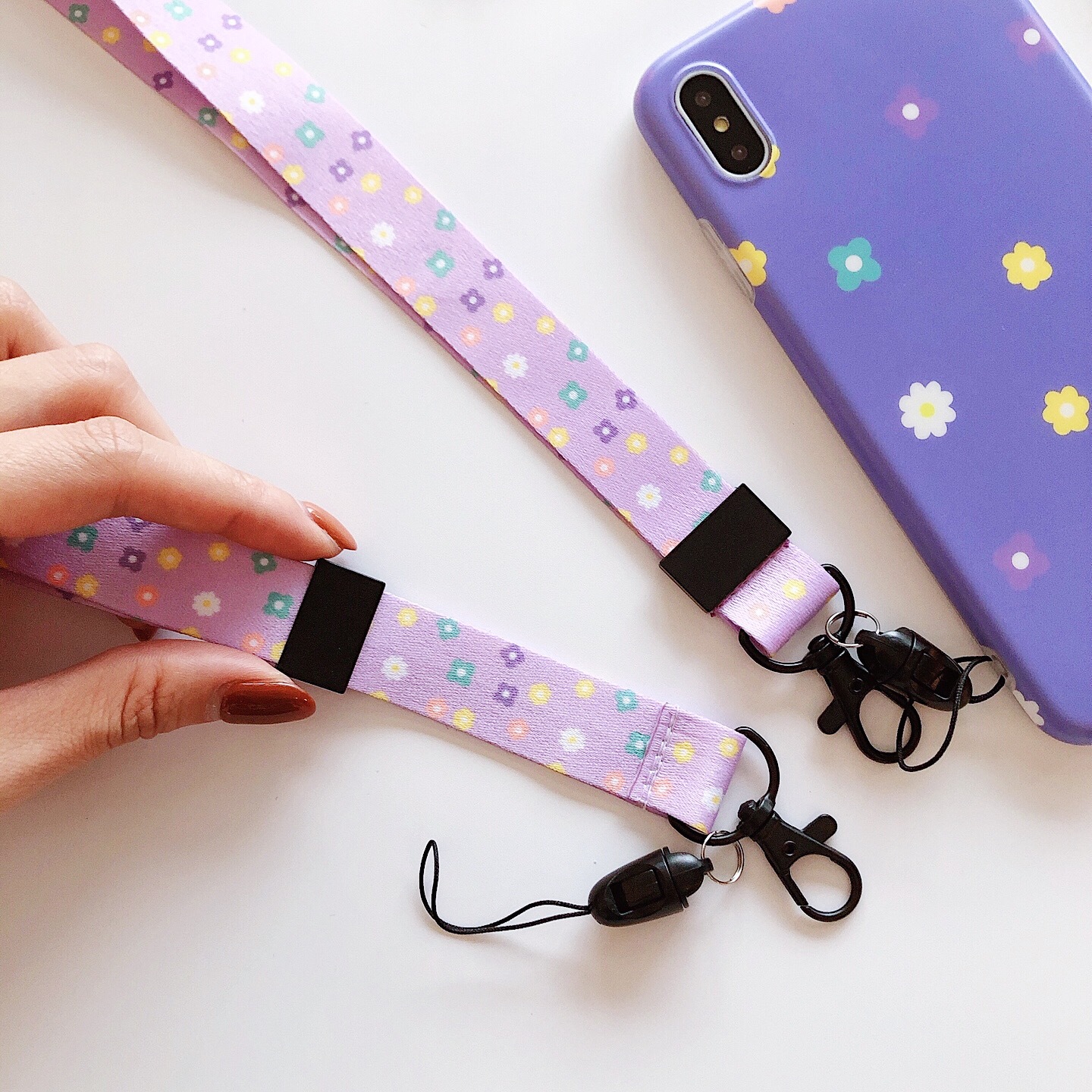 泫雅碎花卡通长款宽布料可调节可爱手机通用不勒脖手腕绳手机挂绳