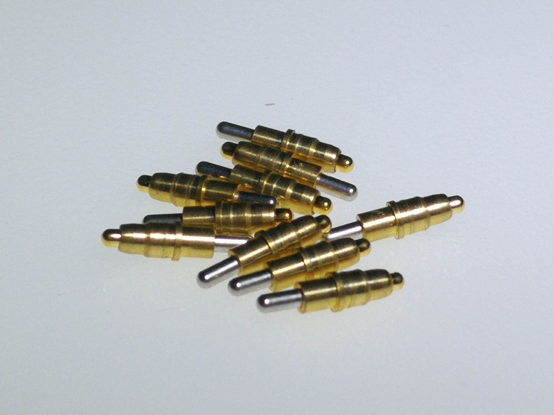 双头pogo pin大电流无人机tws蓝牙电子充电宝弹针顶针铜柱探针