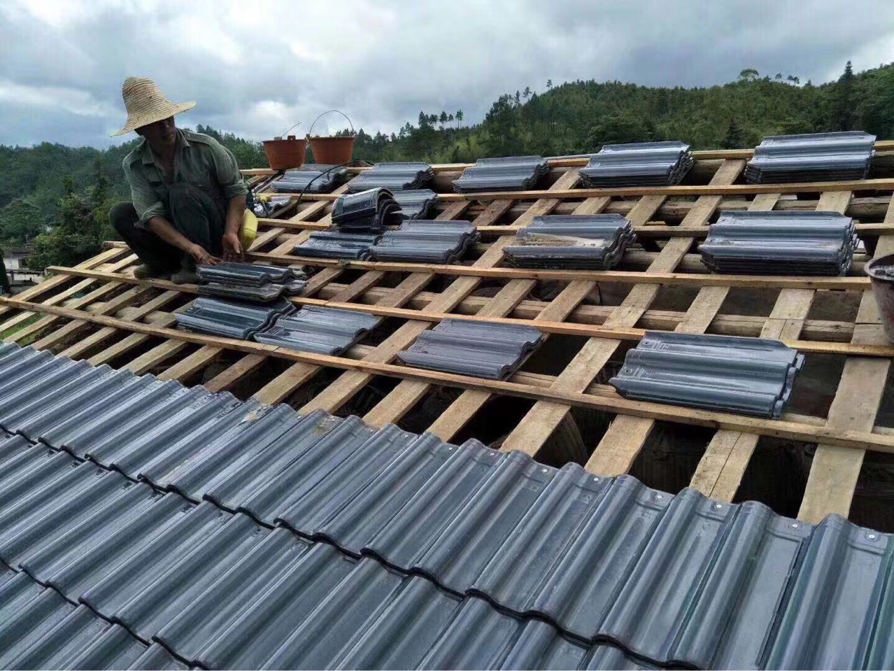 可以干挂的300*400连锁瓦厂家直销量大从优欢迎工程合作适合别墅