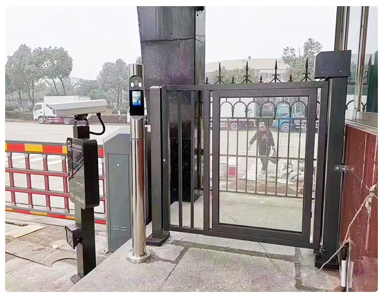 广告门人行通道门禁电动自动感应闸门 智能广告门刷卡自动开门机_快工