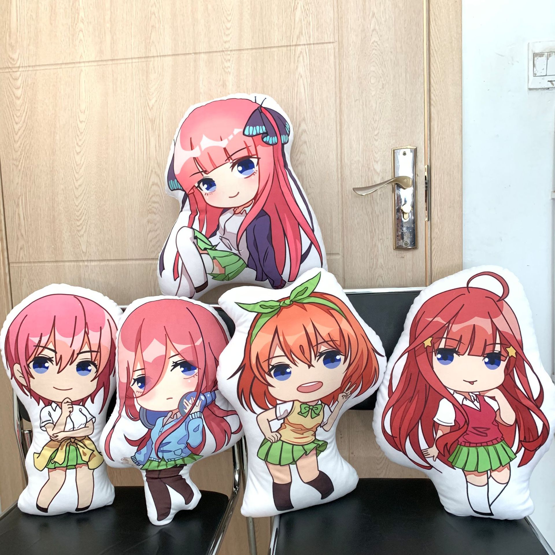 二次元周边五等分的花嫁周边新娘中野三玖二乃五月公仔抱枕可定制