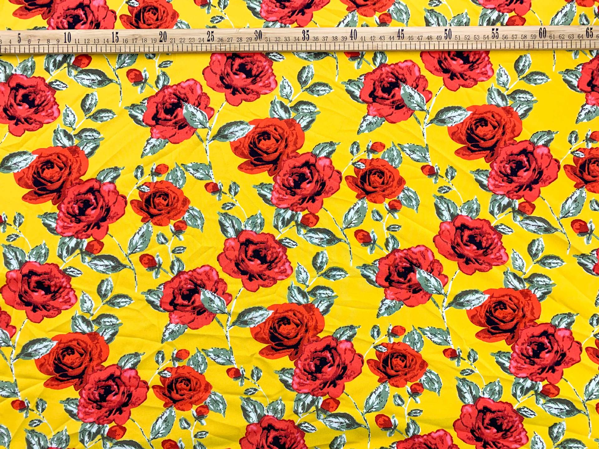 小清新流行元素信威牛仔品牌人物印花花型风格数码活性印花染整工艺春