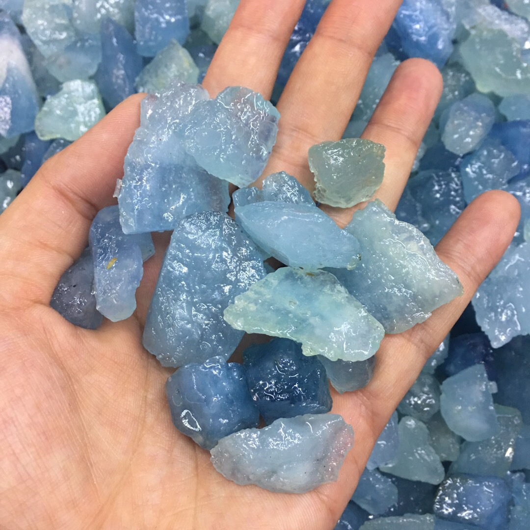 天然新疆海蓝宝原石裸石 厂家清仓海蓝宝原石吊坠 可diy珠宝原石