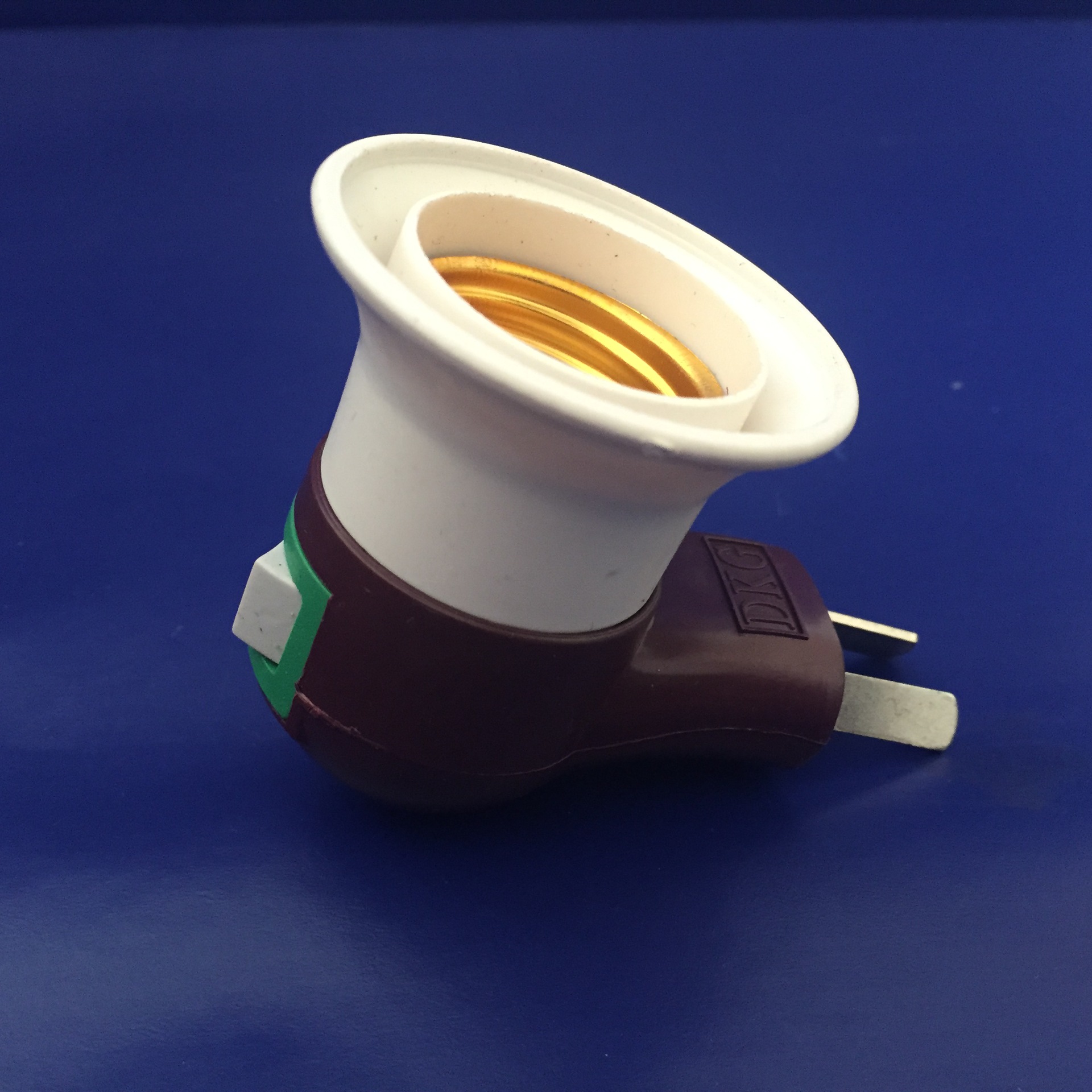 31成交0件揭西县棉湖大宗原电器厂13年木鸡品牌正德升螺口插壁式灯头